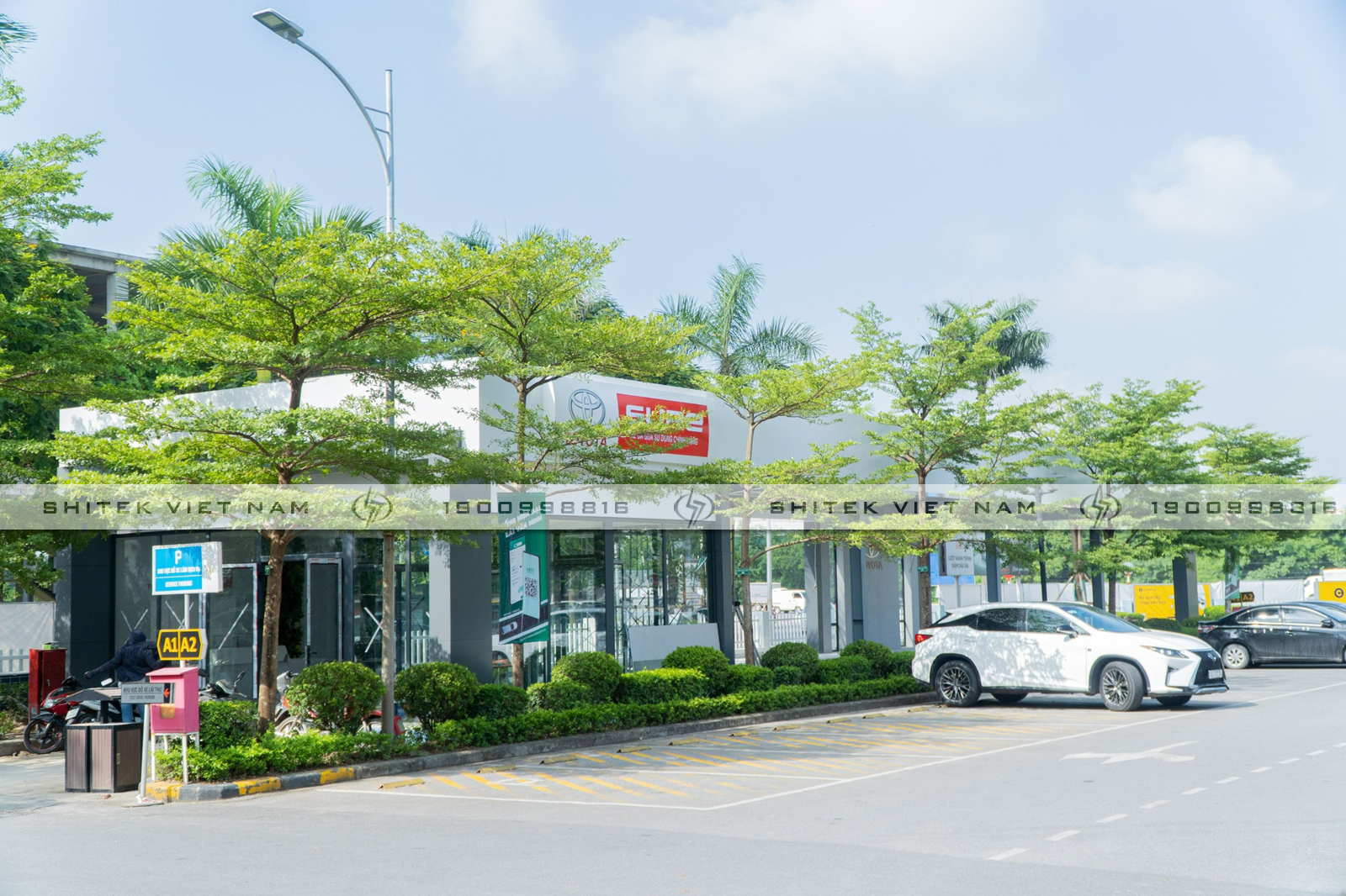 XÂY DỰNG TRUNG TÂM CHĂM SÓC XE TOYOTA LONG BIÊN